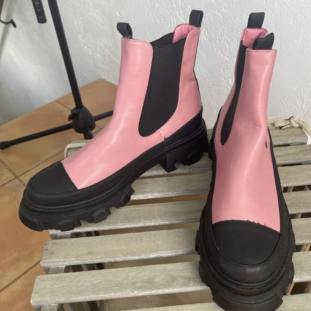 Portland Boot Company Womens 10 Mudguard Chelsea Bootie Lug Platform Sole Pink